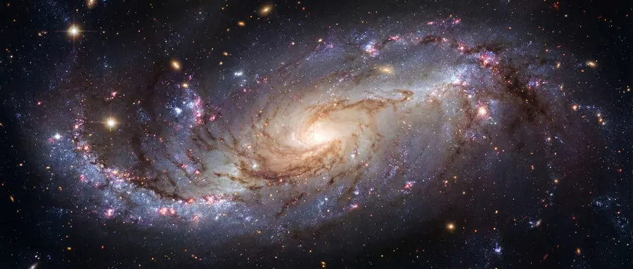 Spiral Galaxy – desktop wallpaper from the Cosmic Dreams Wallpaper Pack