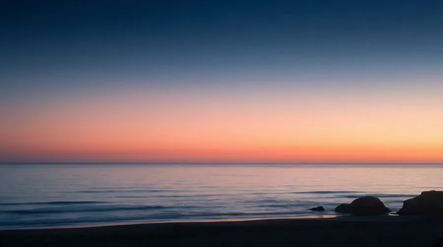 Ocean Dusk Waves – desktop wallpaper from the Serenity Wallpaper Pack